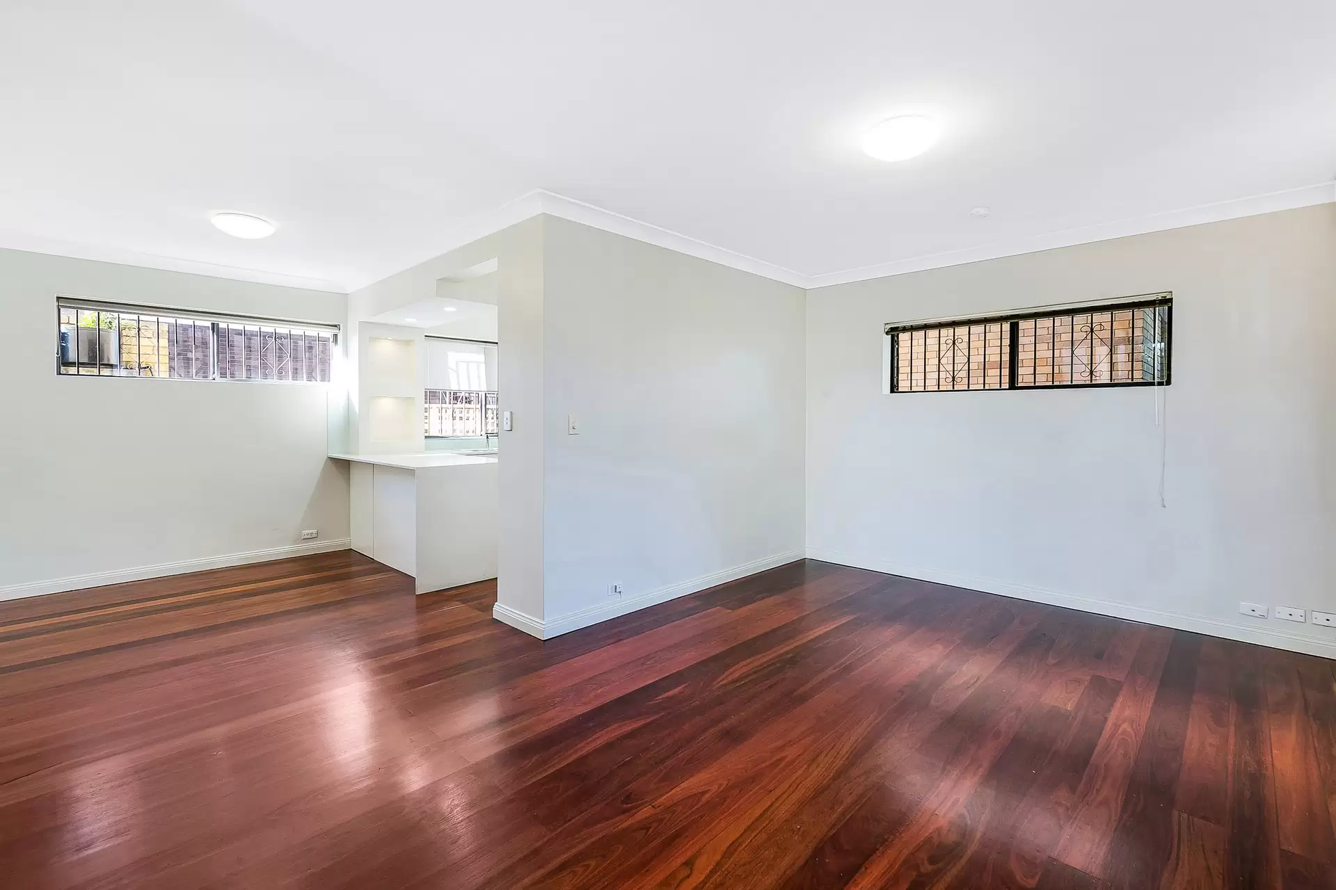 1/298 Pacific Highway, Greenwich Leased by The Marshall Group - image 2