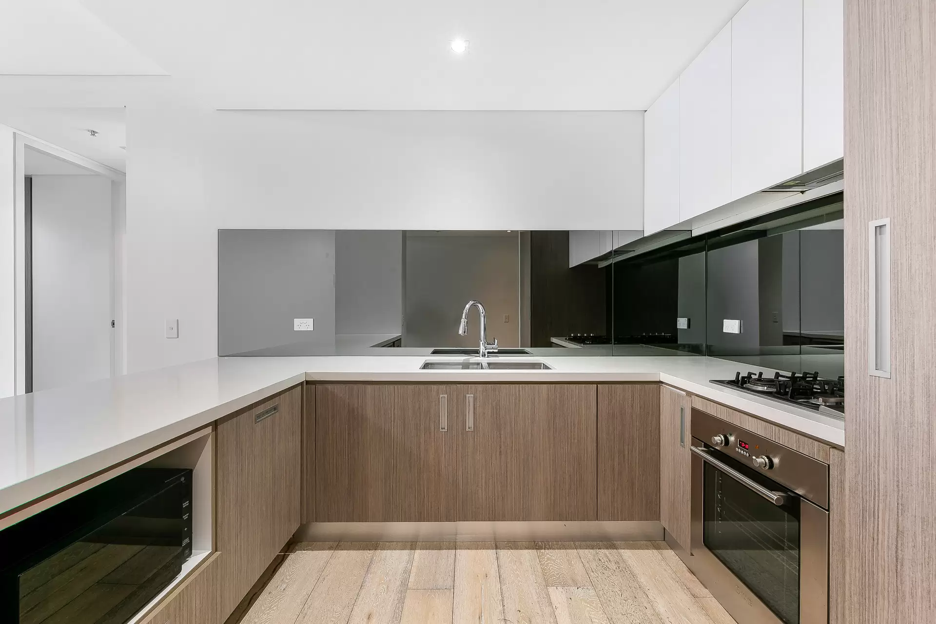 602/156 Pacific Highway, North Sydney Leased by The Marshall Group - image 4