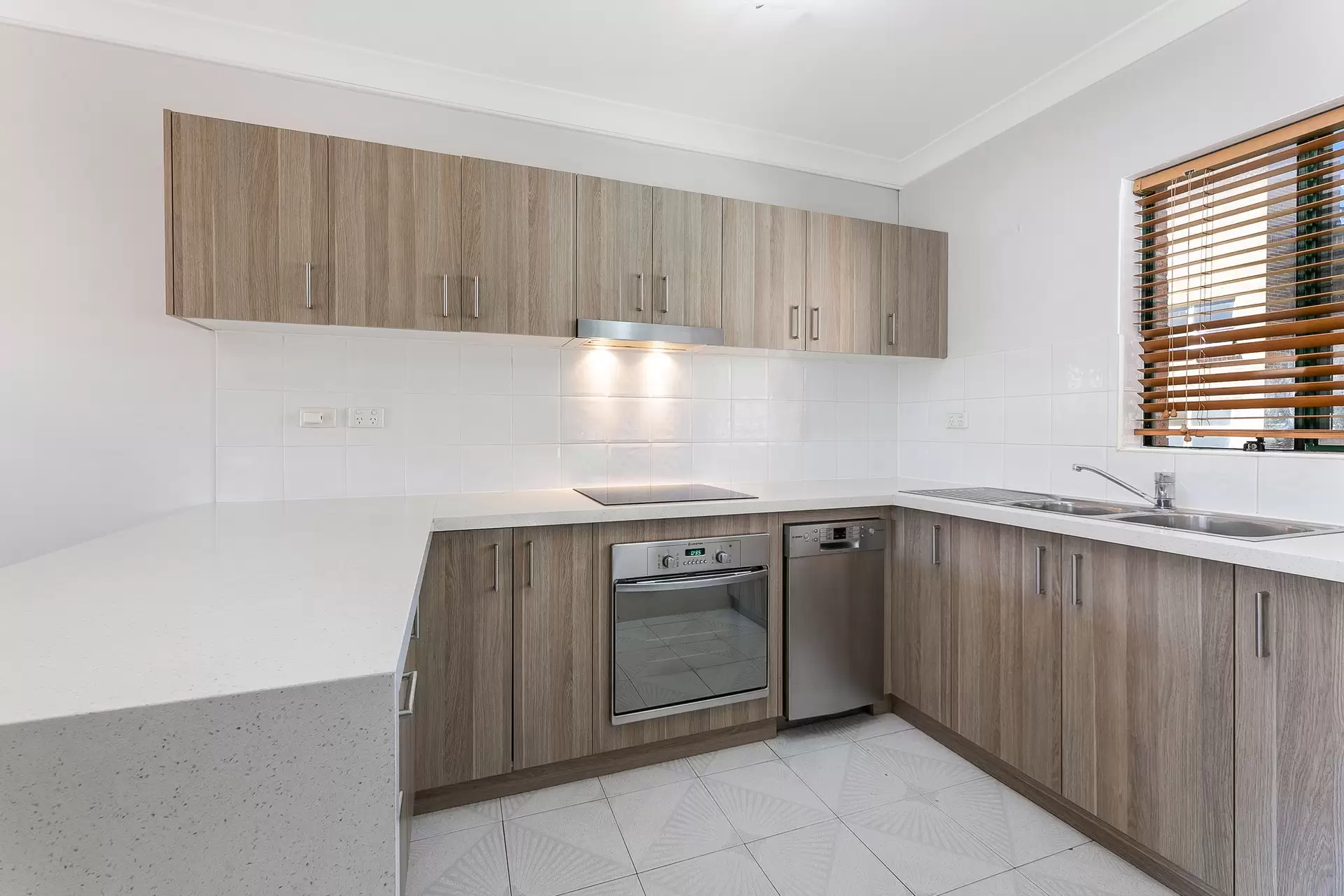 10/38 Dangar Place, Chippendale Leased by The Marshall Group - image 1