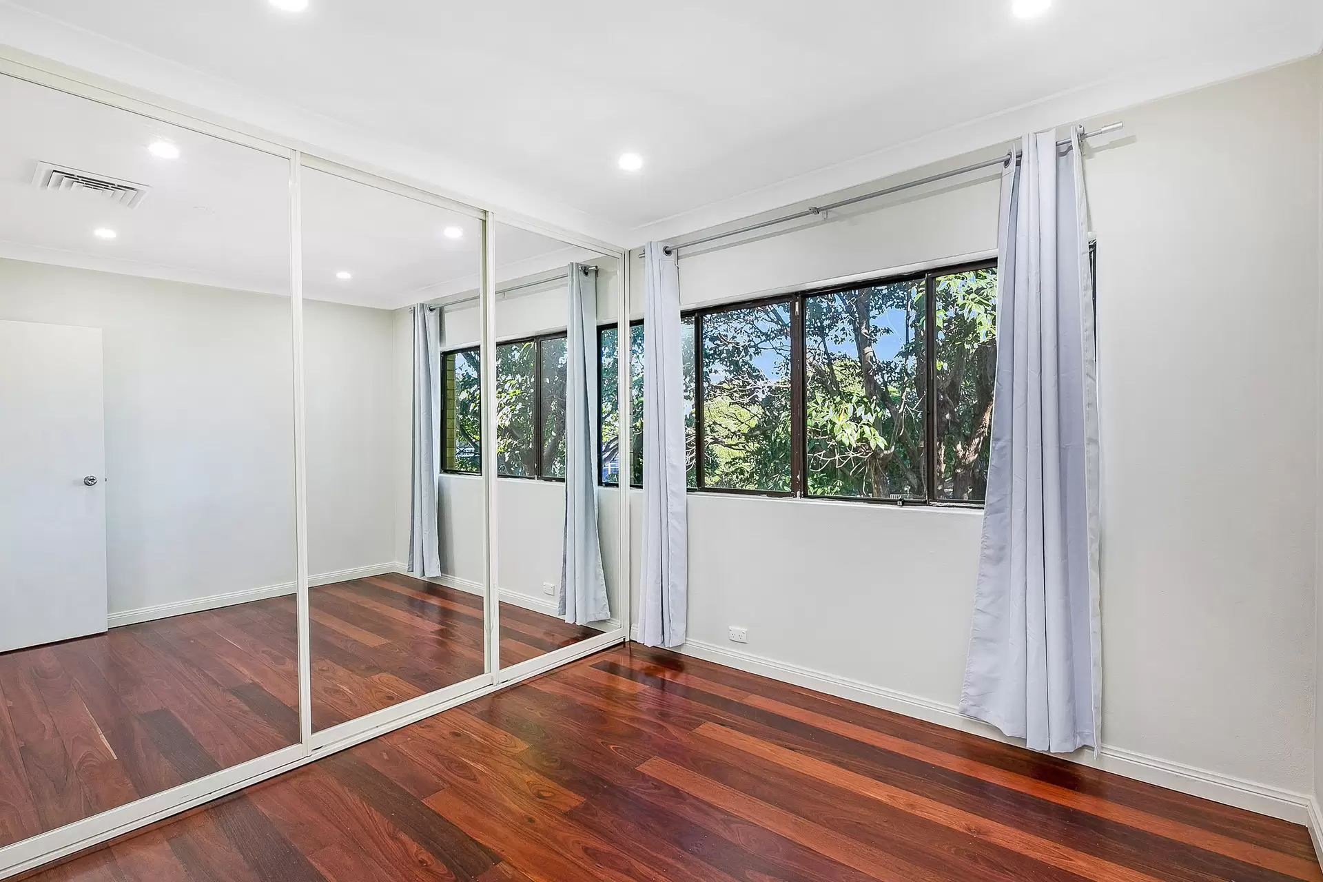 1/298 Pacific Highway, Greenwich Leased by The Marshall Group - image 5