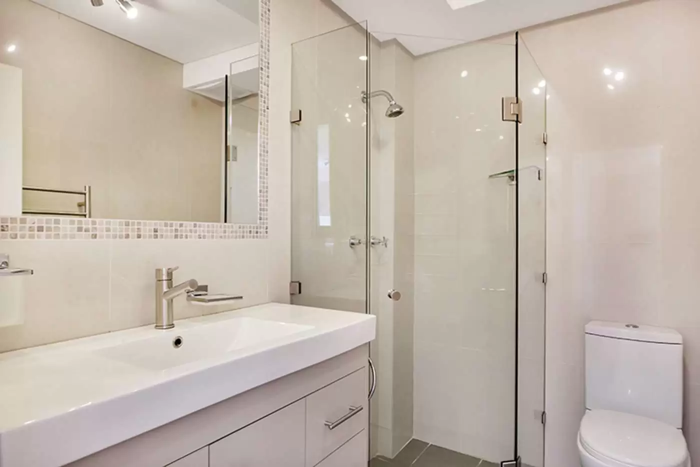 43/5 Tusculum Street, Potts Point Leased by The Marshall Group - image 6