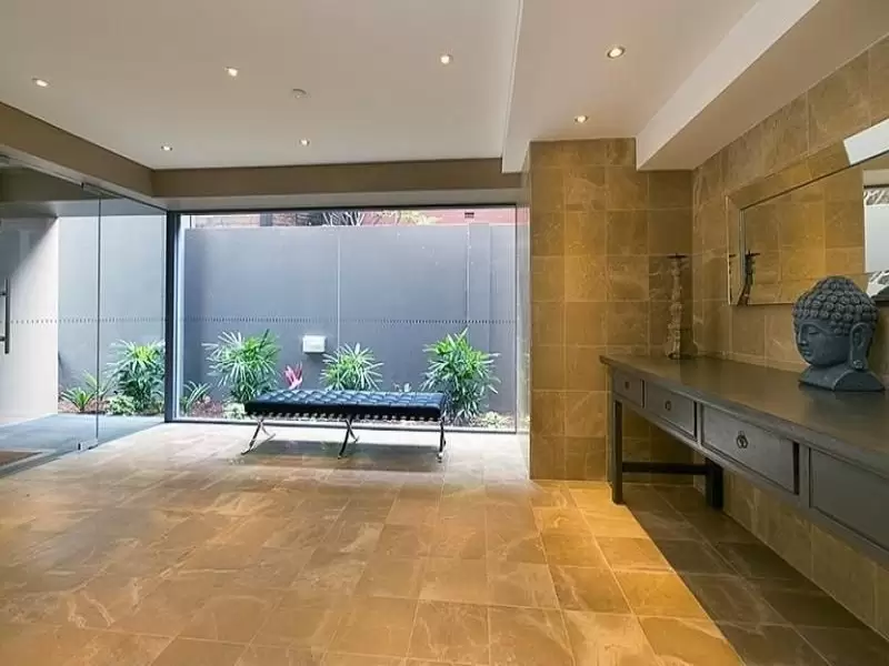 23/5 Tusculum Street, Potts Point Leased by The Marshall Group - image 8