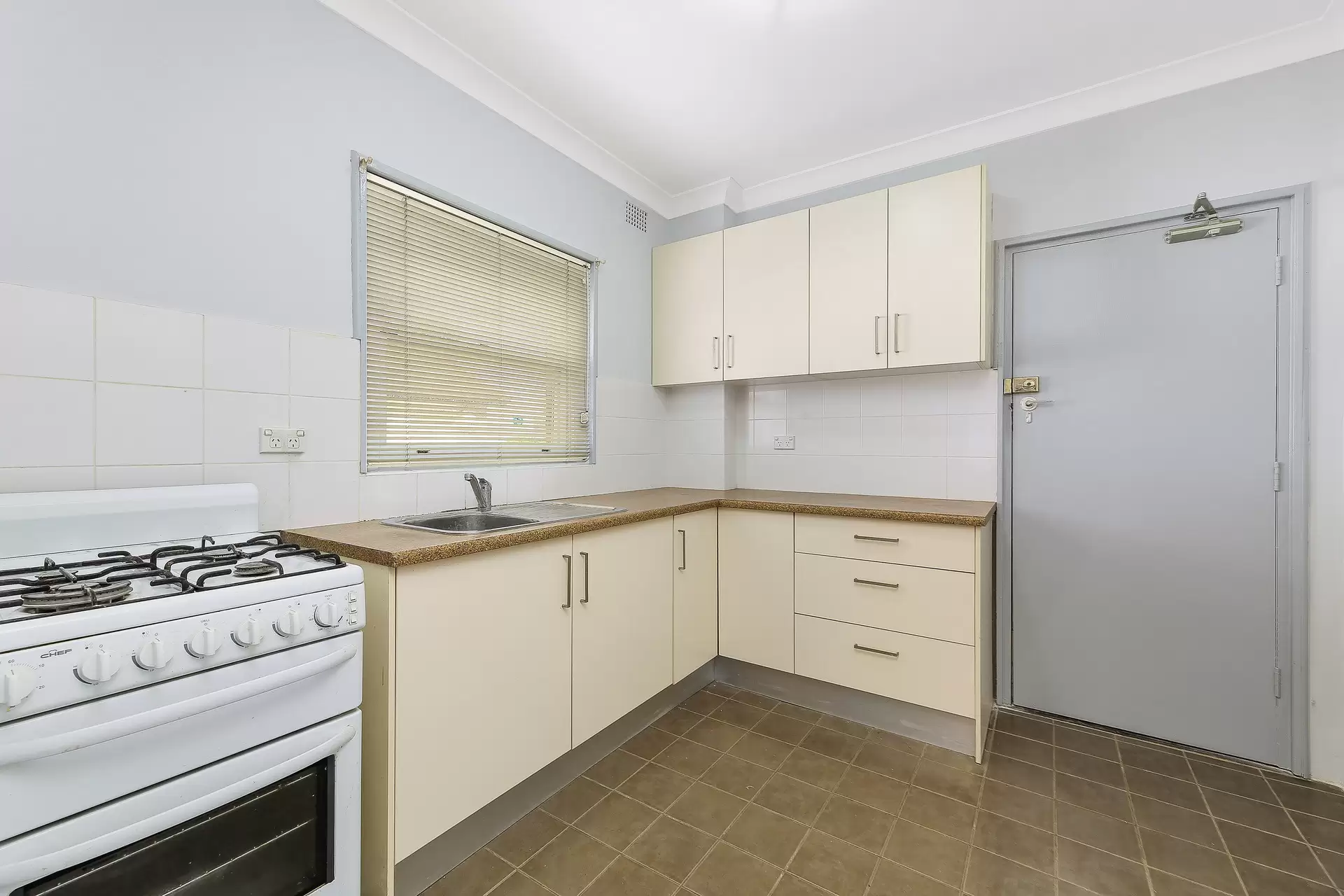 1/698 Pacific Highway, Killara Leased by The Marshall Group - image 4