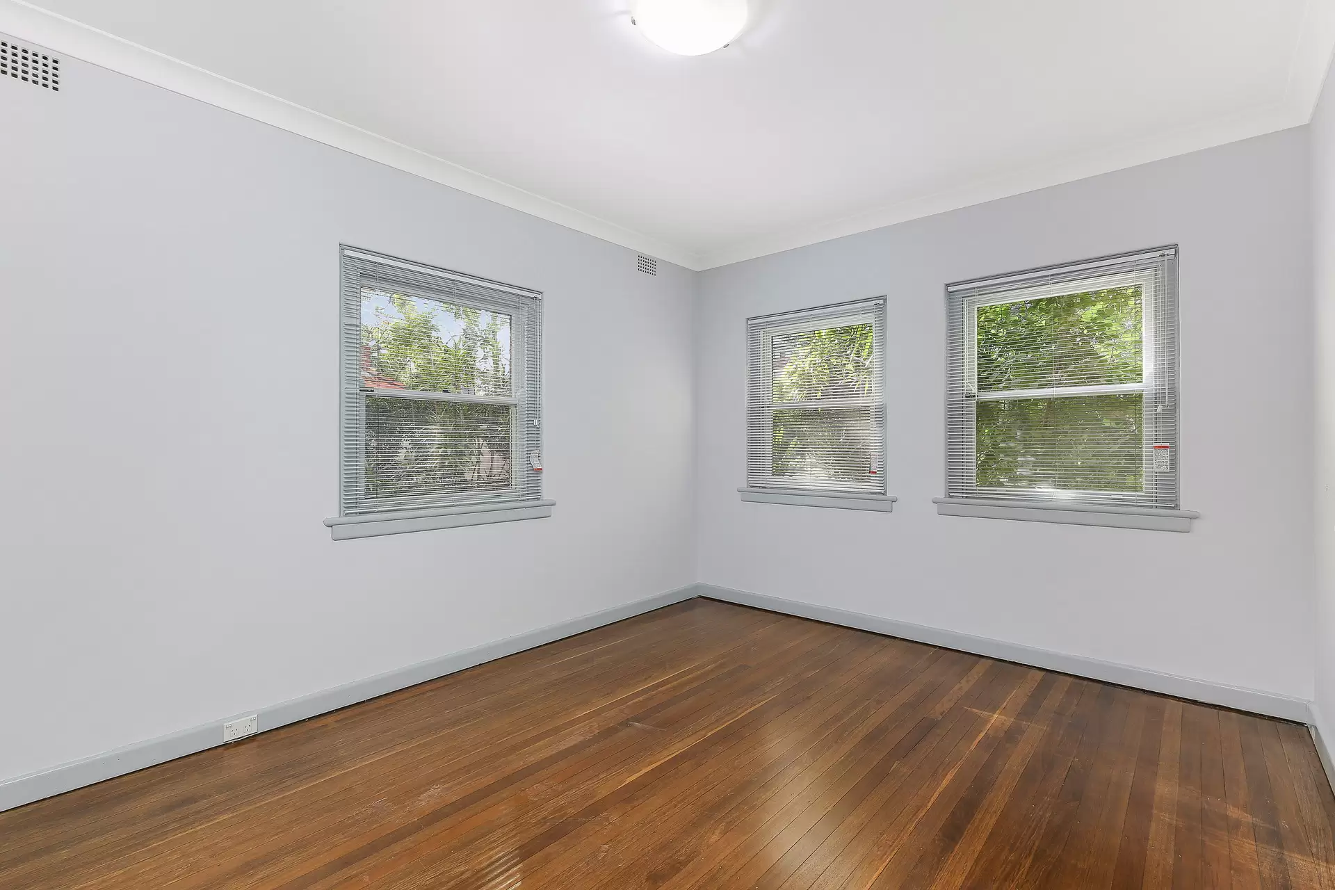 1/698 Pacific Highway, Killara Leased by The Marshall Group - image 5