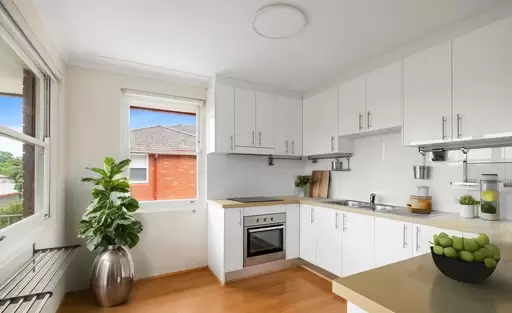 26/10-12 Ray Street, Turramurra Leased by The Marshall Group