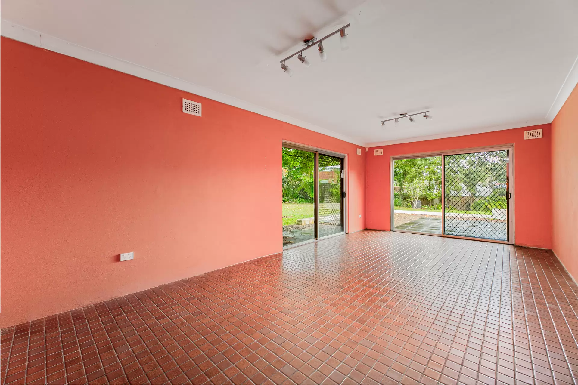 5 Lennox Street, Gordon Leased by The Marshall Group - image 5