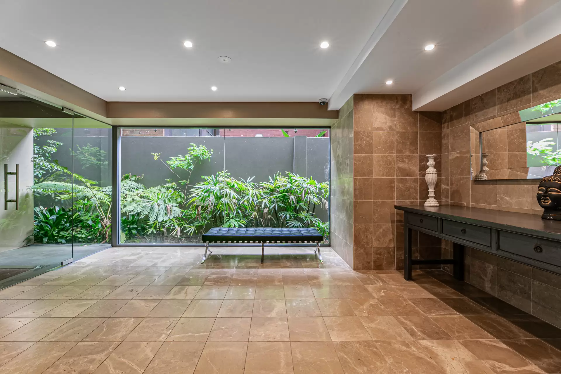 2/5 Tusculum Street, Potts Point Leased by The Marshall Group - image 2