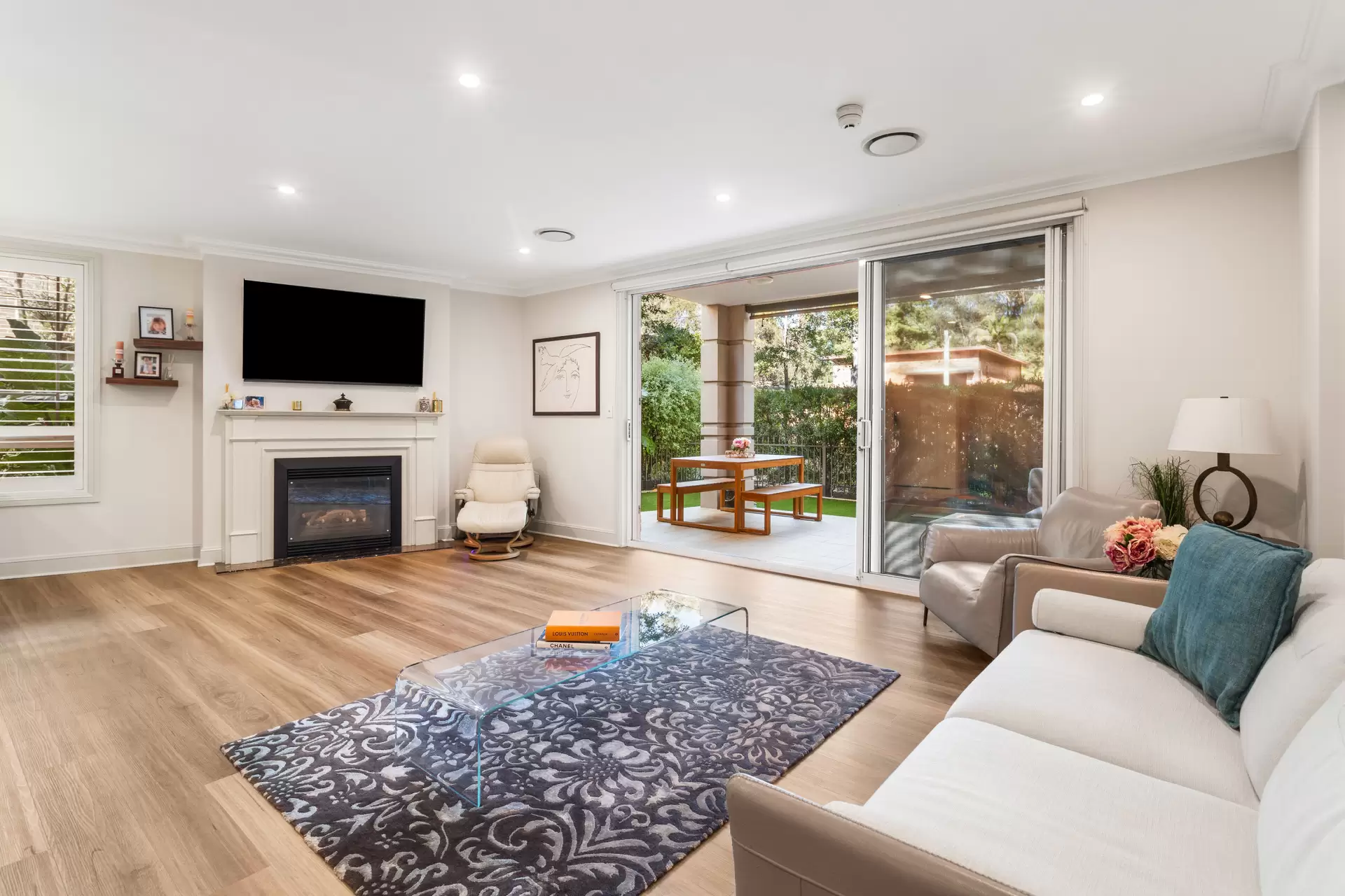 2/14-18 Woniora Avenue, Wahroonga Sold by The Marshall Group - image 3
