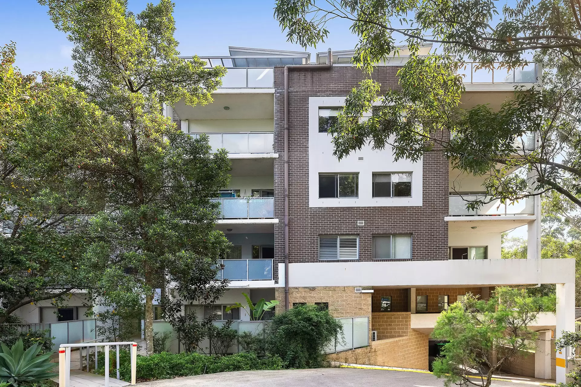 9/2-6 Bundarra Avenue, Wahroonga Sold by The Marshall Group - image 1