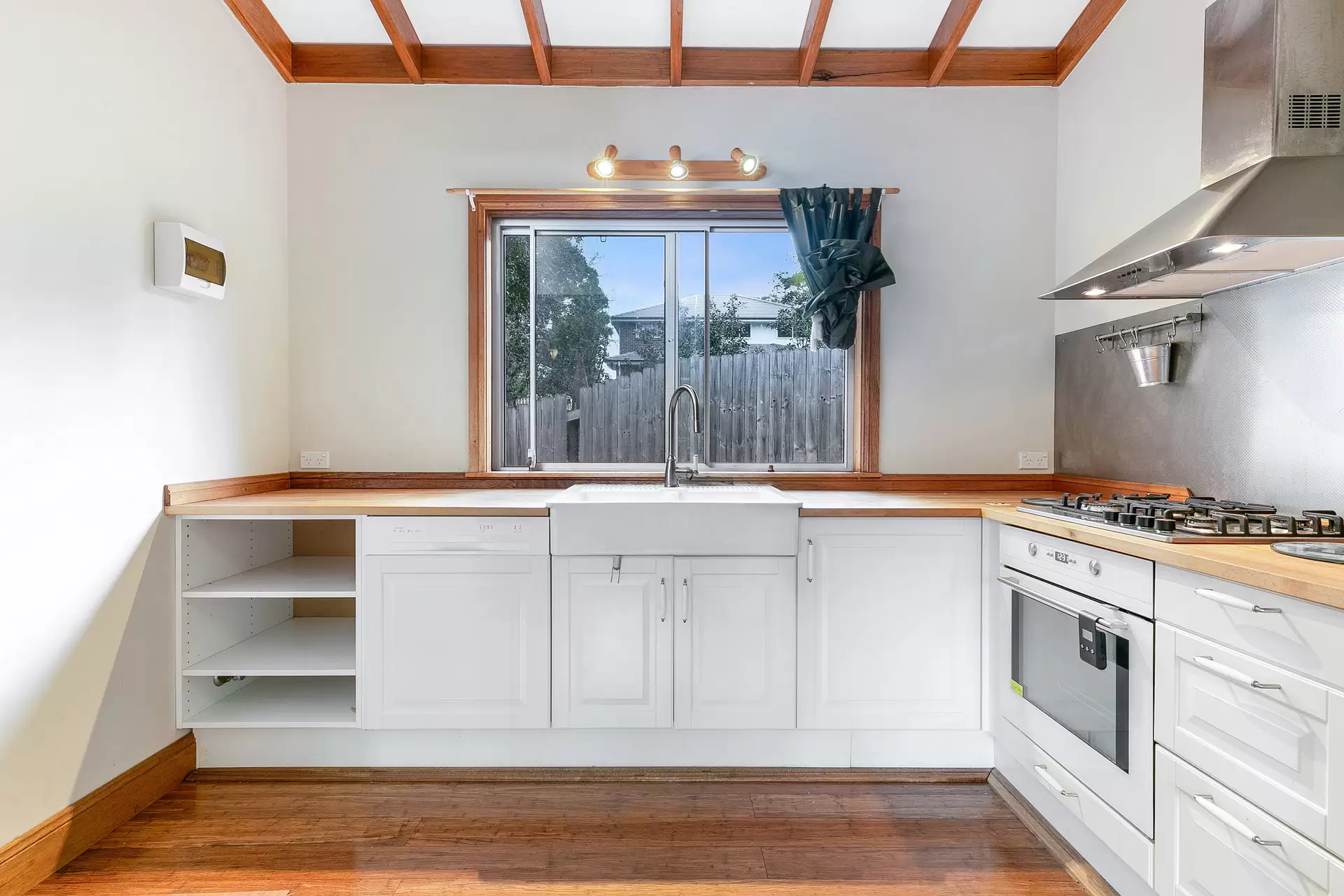 28A Waratah Road, Turramurra Leased by The Marshall Group - image 3
