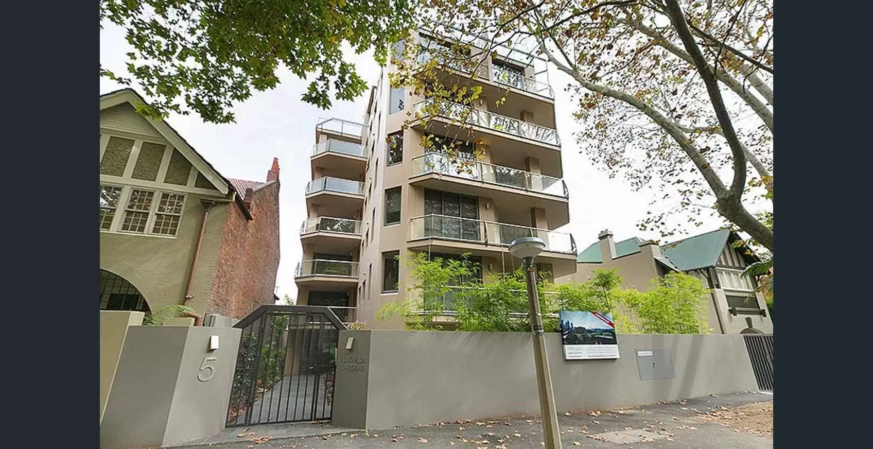 22/5 Tusculum Street, Potts Point Leased by The Marshall Group - image 1