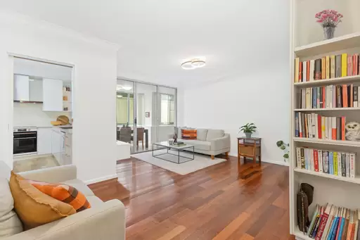 4/250 Pacific Highway, Lindfield Sold by The Marshall Group