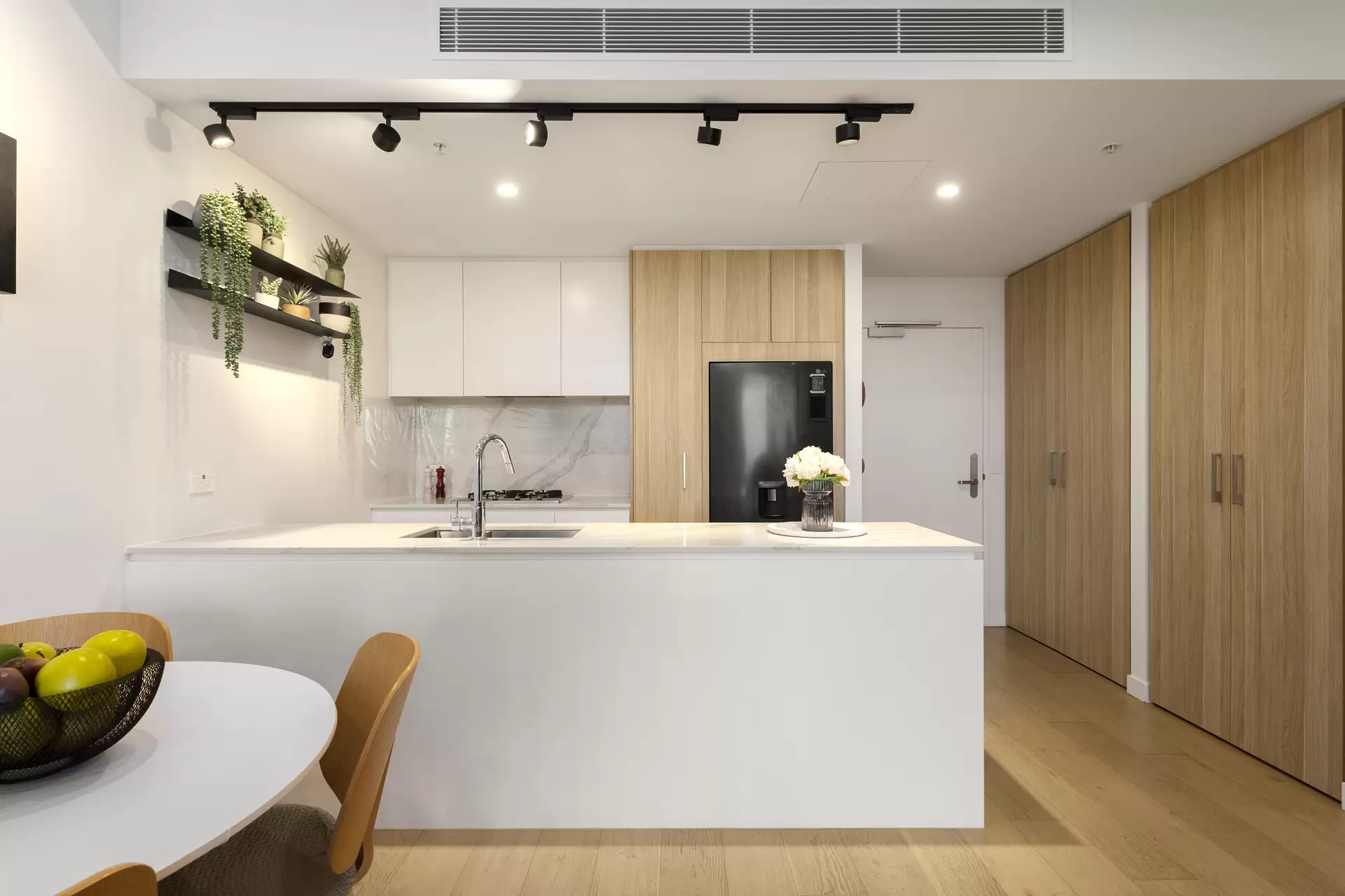LG3/888C Pacific Highway, Gordon Leased by The Marshall Group - image 2