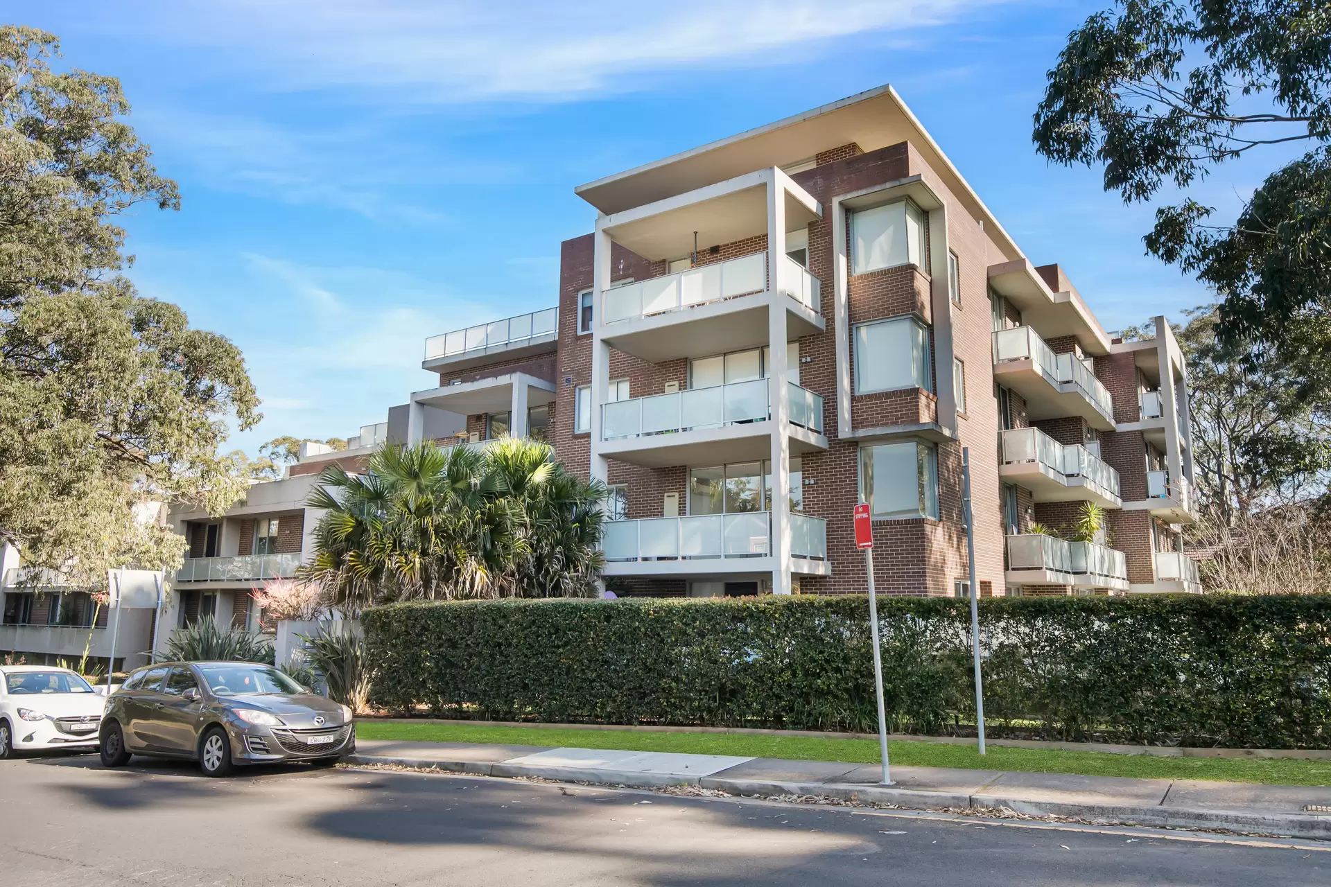 52/1 Lamond Drive, Turramurra Sold by The Marshall Group - image 8