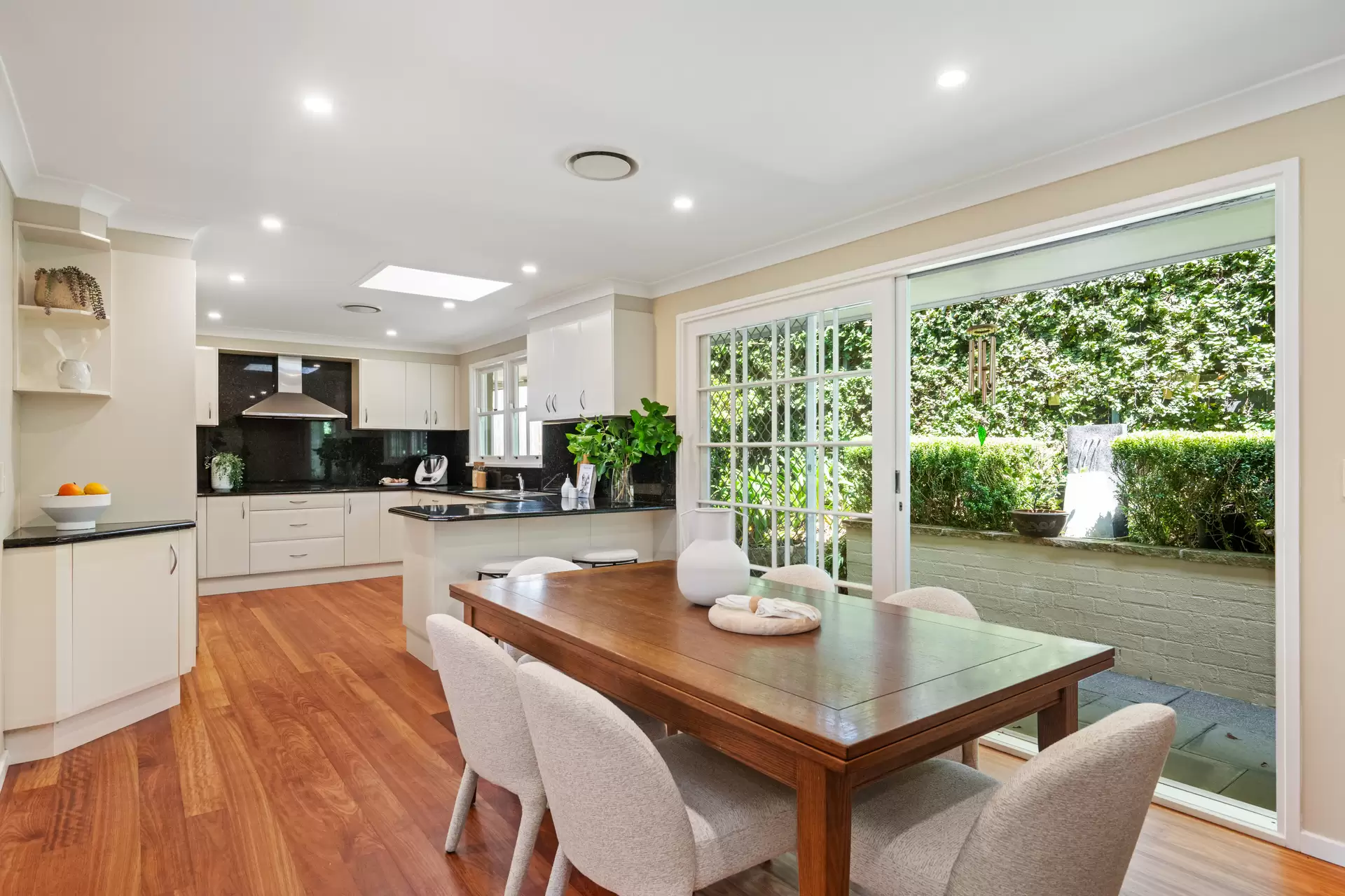 1 Tudor Place, St Ives Leased by The Marshall Group - image 4