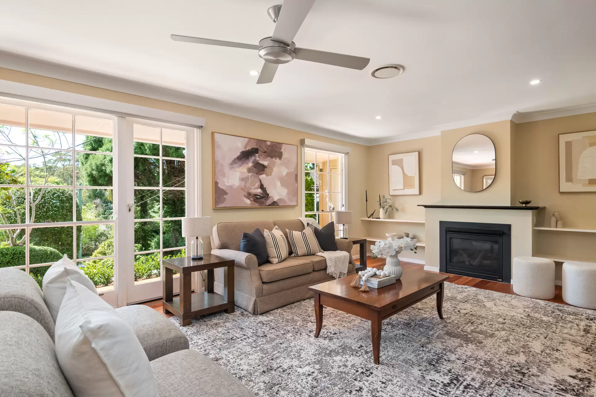 1 Tudor Place, St Ives Leased by The Marshall Group - image 2