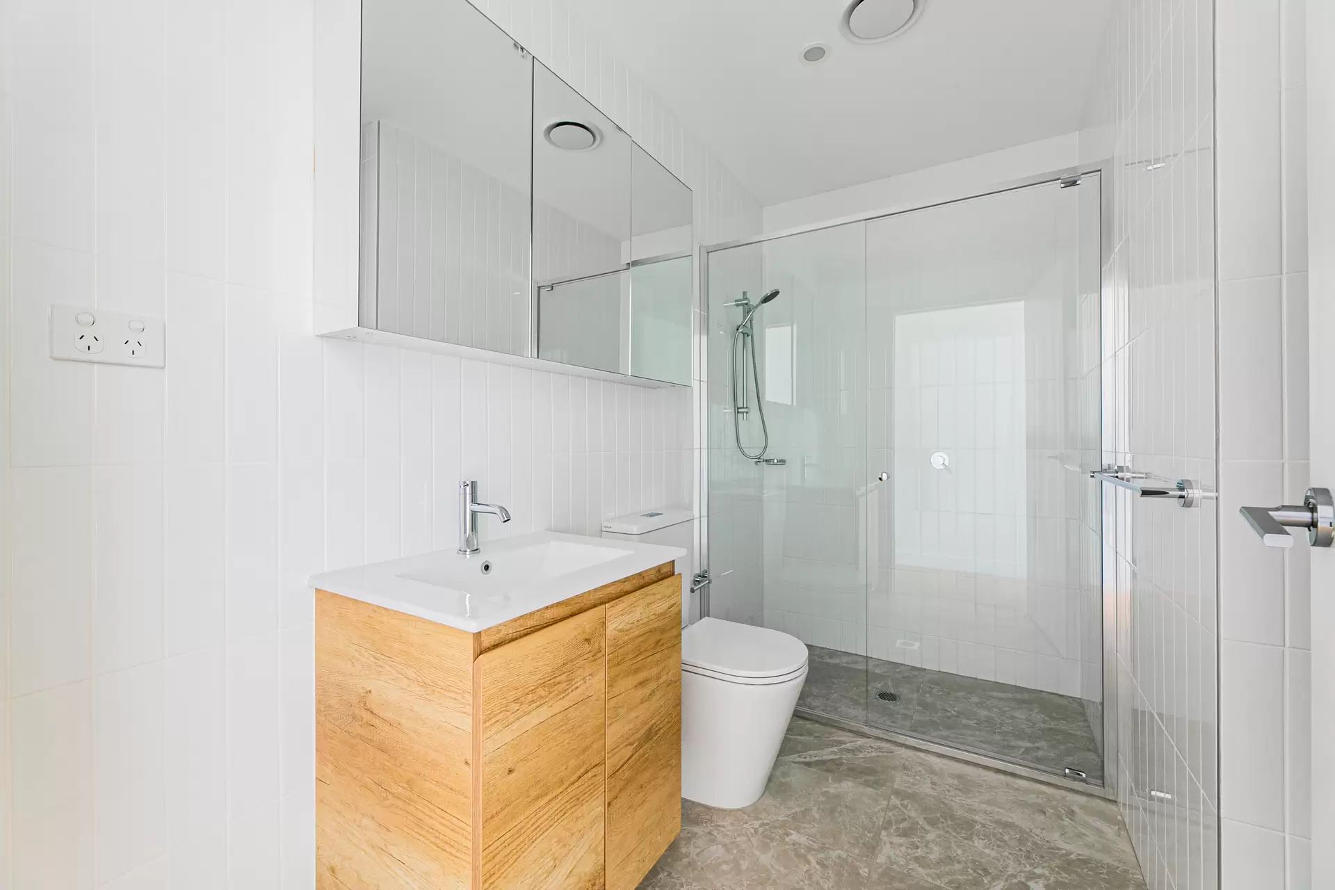 A705/22-28 Gardeners Road, Kingsford Leased by The Marshall Group - image 3