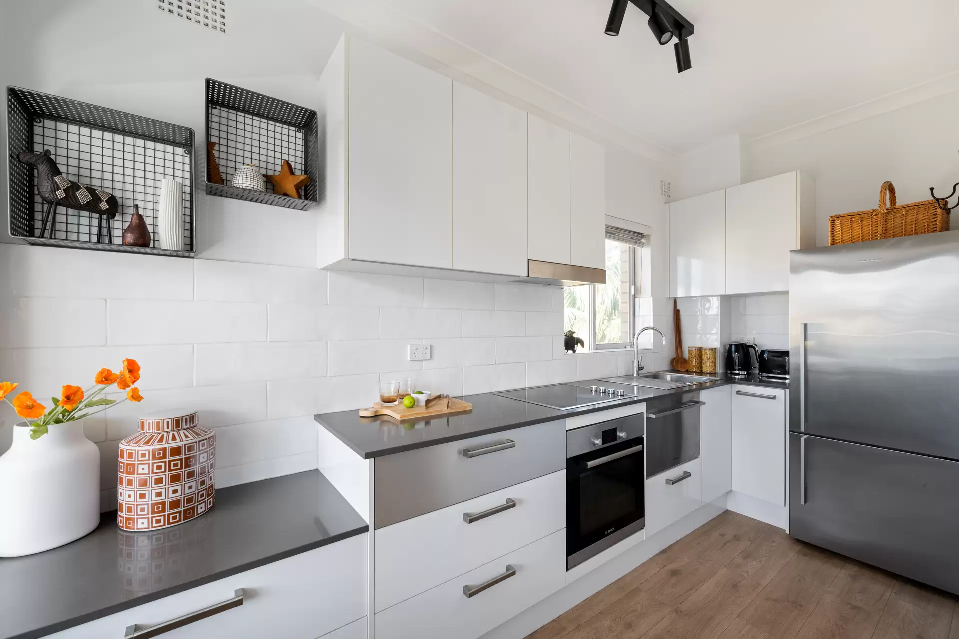 12/18 Malvern Avenue, Manly Sold by The Marshall Group - image 7