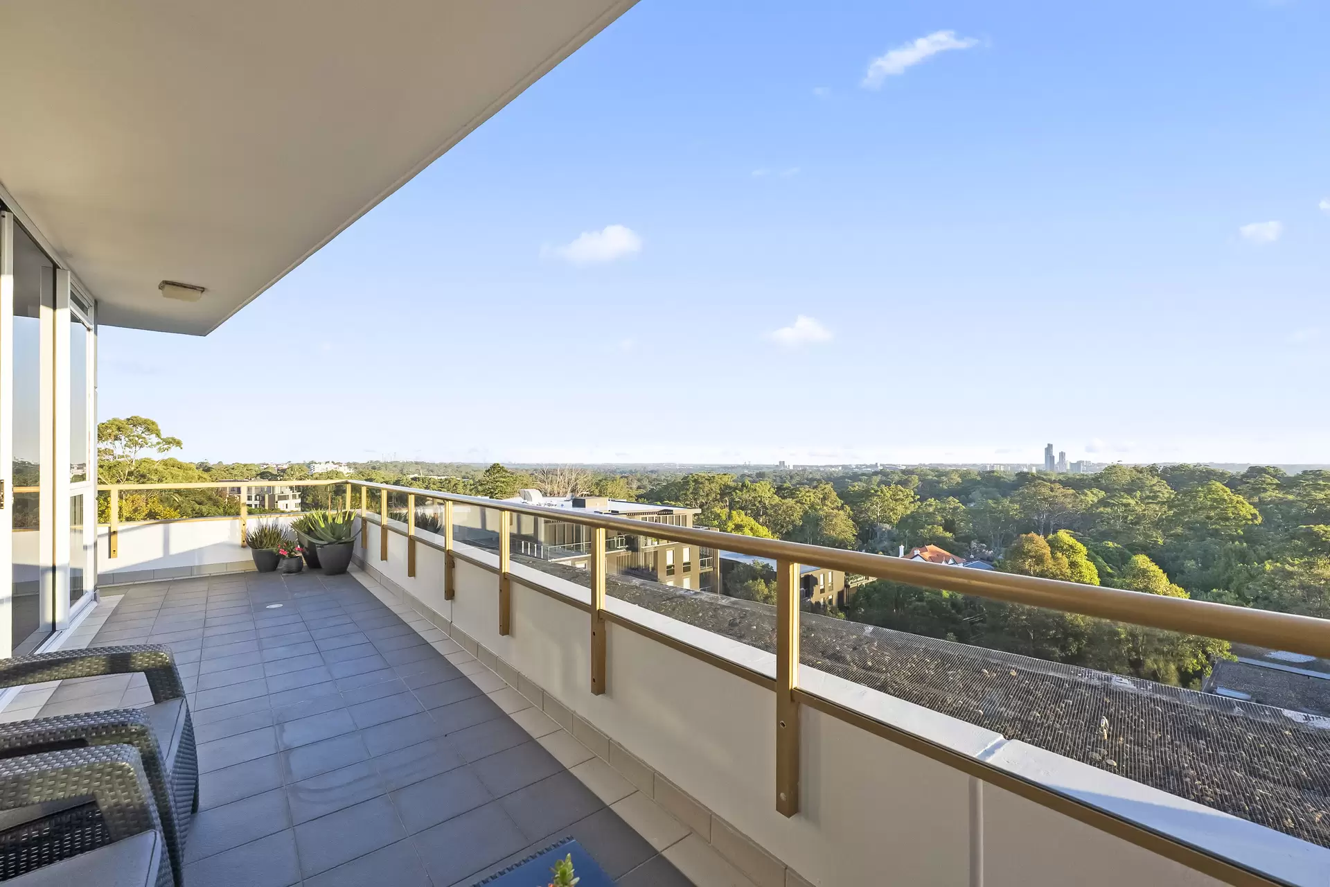 1329/2 Avon Road, Pymble Sold by The Marshall Group - image 1