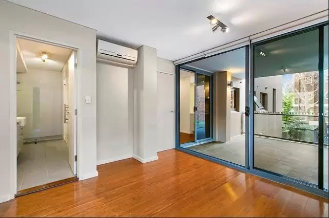 17/5 Tusculum Street, Potts Point Leased by The Marshall Group - image 3
