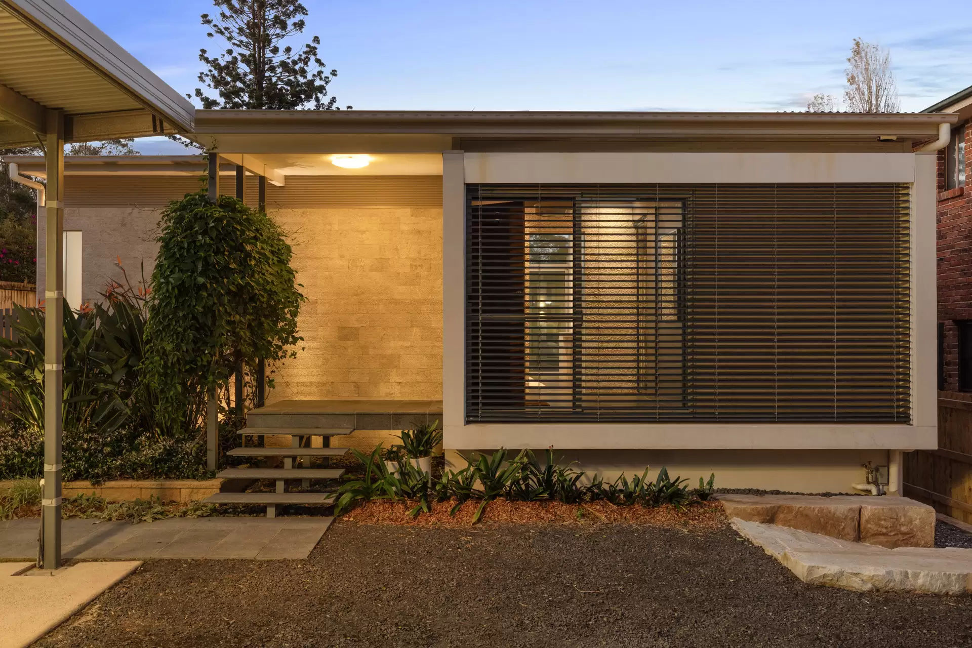 3 Lowe Road, Hornsby Sold by The Marshall Group - image 2