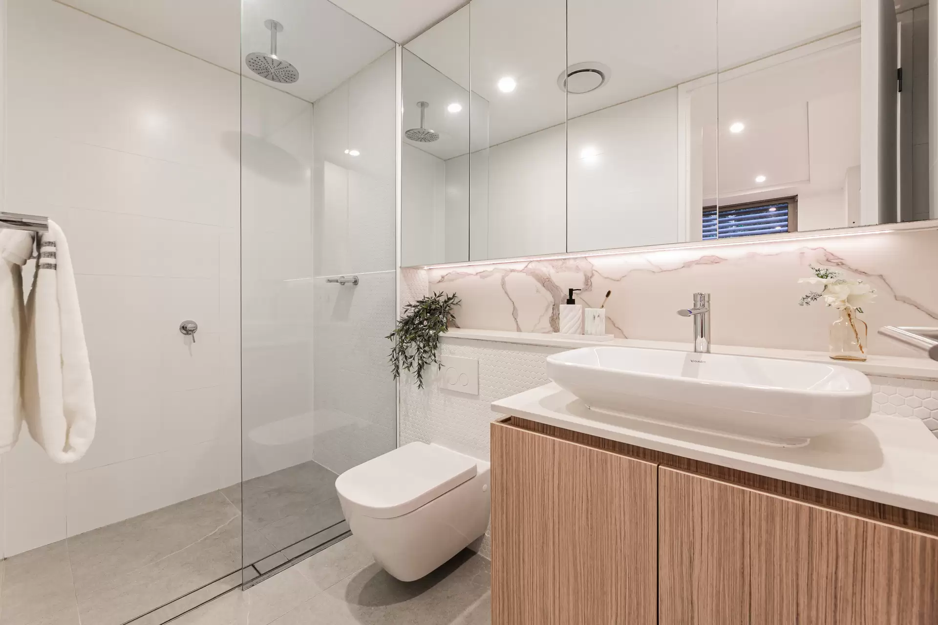 26/8 Buckingham Road, Killara Sold by The Marshall Group - image 8