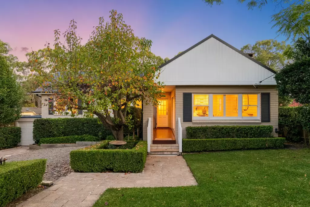 21 Murdoch Street, Turramurra Sold by The Marshall Group