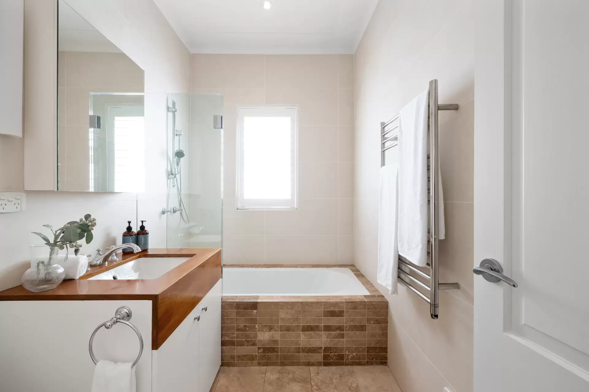 21 Murdoch Street, Turramurra Sold by The Marshall Group - image 14