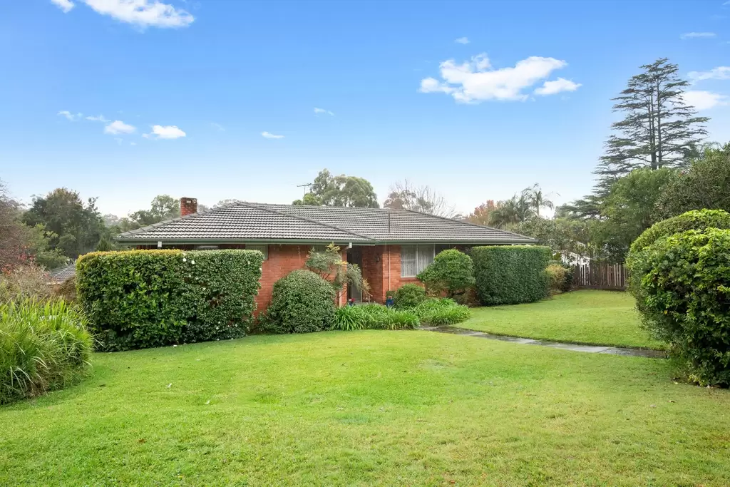 8 Torokina Avenue, St Ives Sold by The Marshall Group