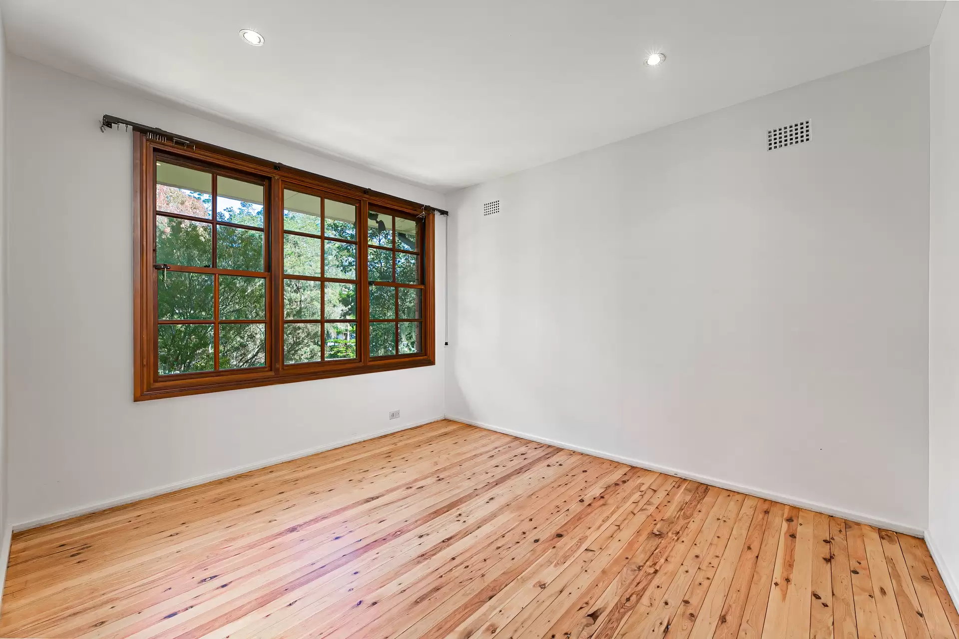 16 Leeds Place, Turramurra Leased by The Marshall Group - image 8