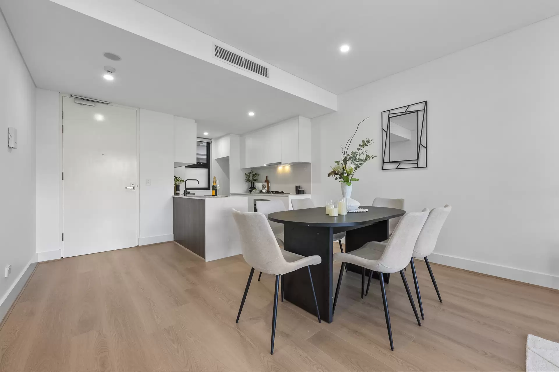 2/1017 Pacific Highway, Pymble For Sale by The Marshall Group - image 3