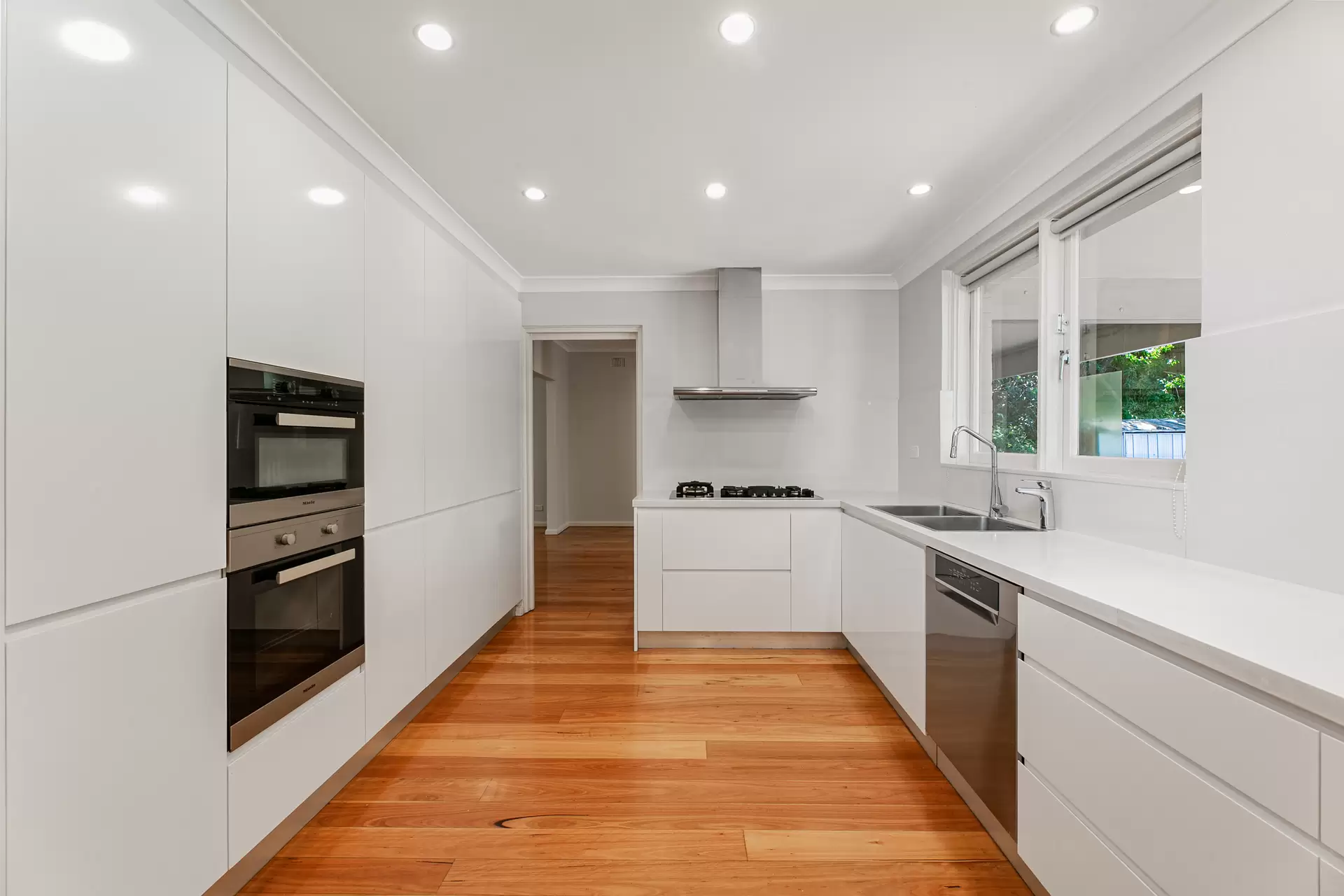 8 Graham Avenue, Pymble Leased by The Marshall Group - image 3