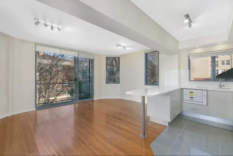 26/5 Tusculum Street, Potts Point Leased by The Marshall Group - image 2