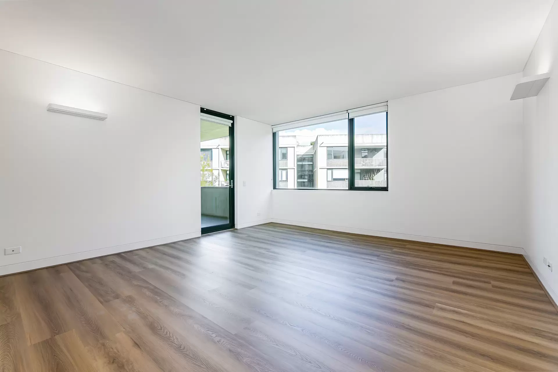 631/5-7 Dunstan Grove, Lindfield Leased by The Marshall Group - image 2