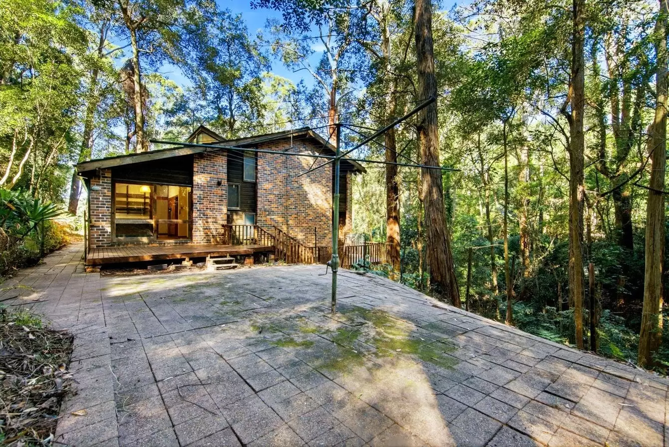 57 Campbell Drive, Wahroonga Leased by The Marshall Group - image 2