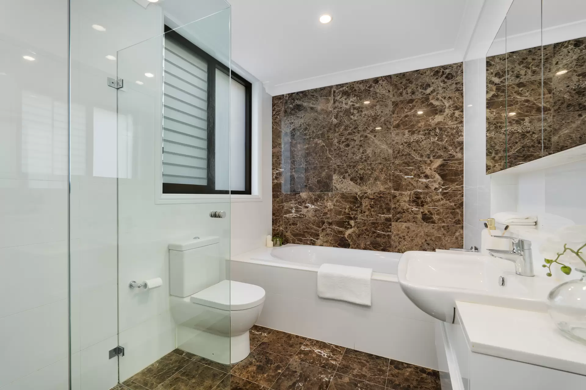 9/14-18 Coonanbarra Road, Wahroonga Sold by The Marshall Group - image 5