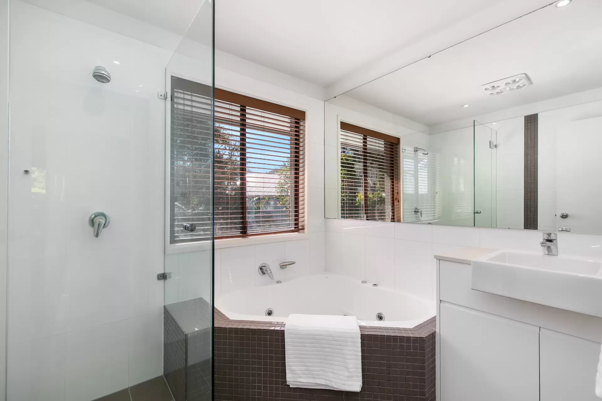 6B Buller Street, Turramurra Sold by The Marshall Group - image 11
