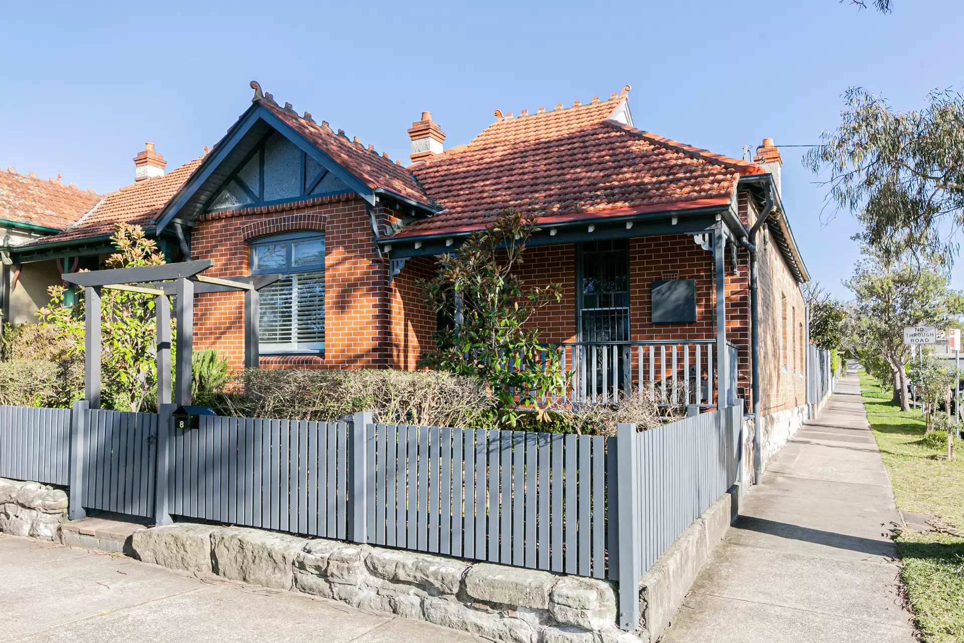 8 Rohan Street, Naremburn Leased by The Marshall Group - image 1