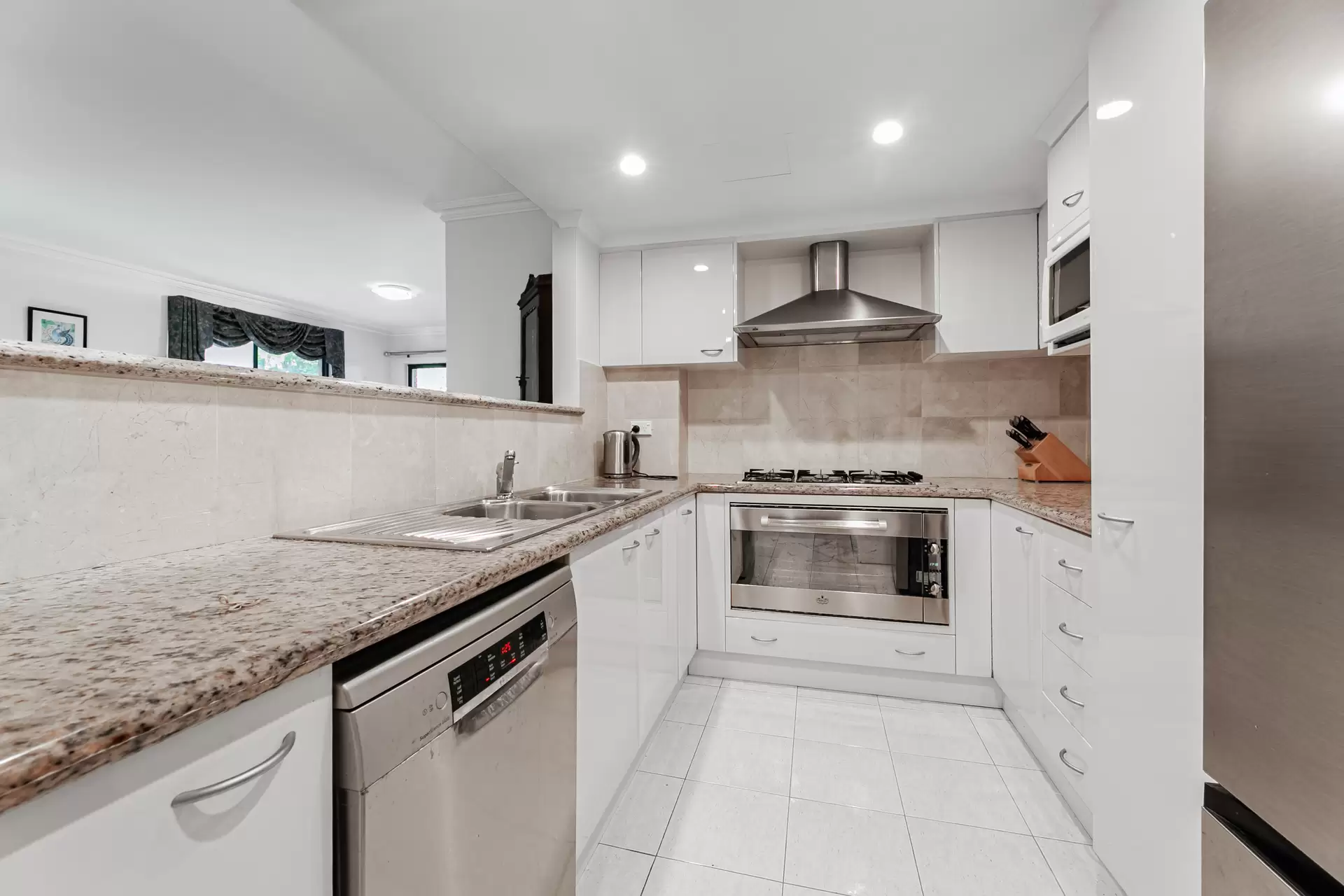 10/26-30 Merriwa Street, Gordon Auction by The Marshall Group - image 3