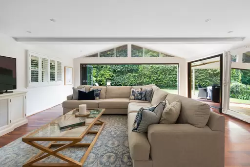 7 Binnowee Avenue, St Ives Auction by The Marshall Group