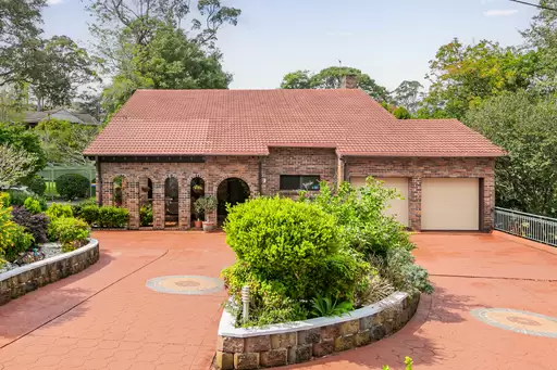 17 Parkwood Grove, West Pymble Auction by The Marshall Group