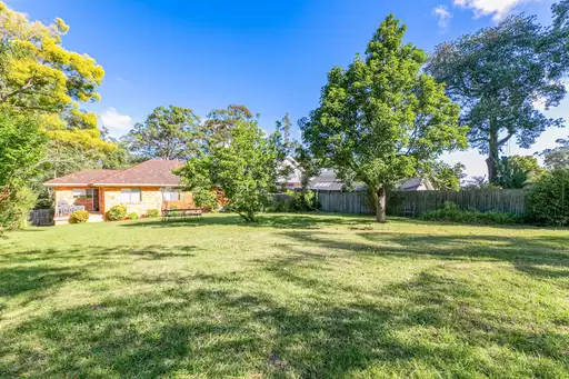 19 Craiglands Avenue, Gordon Auction by The Marshall Group