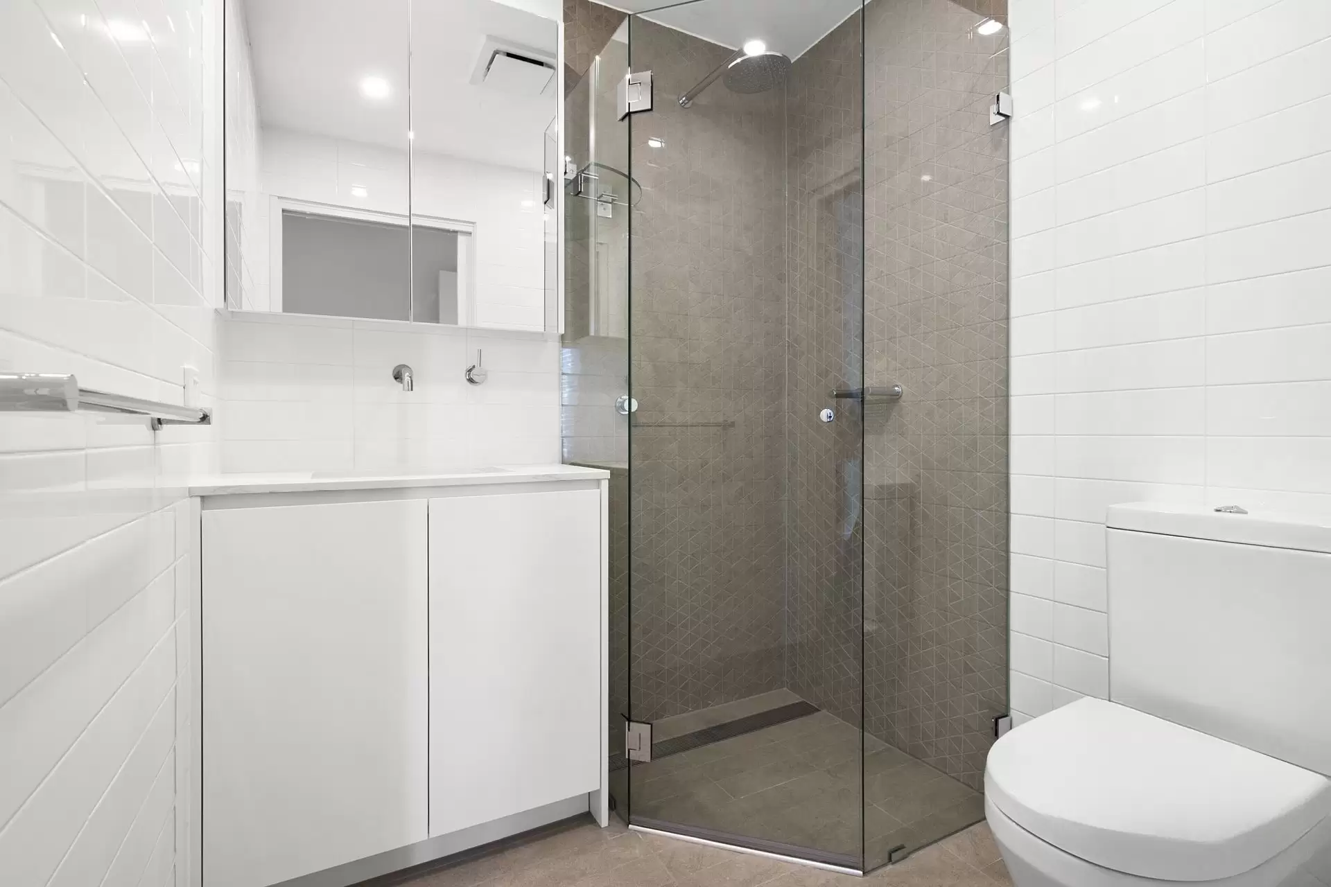 17/1-1A Pymble Avenue, Pymble For Lease by The Marshall Group - image 3