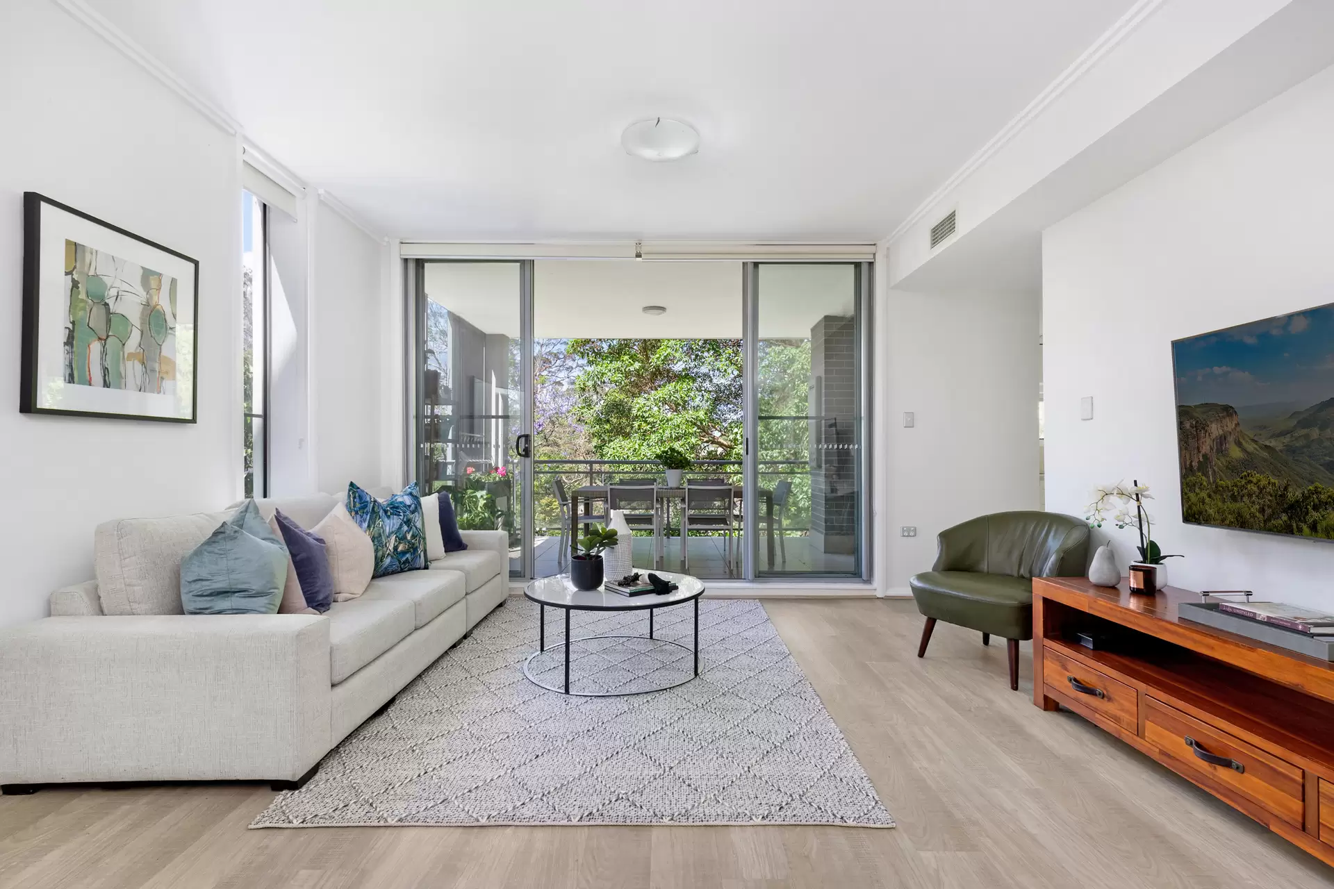 28/573-585 Pacific Highway, Killara Sold by The Marshall Group - image 1