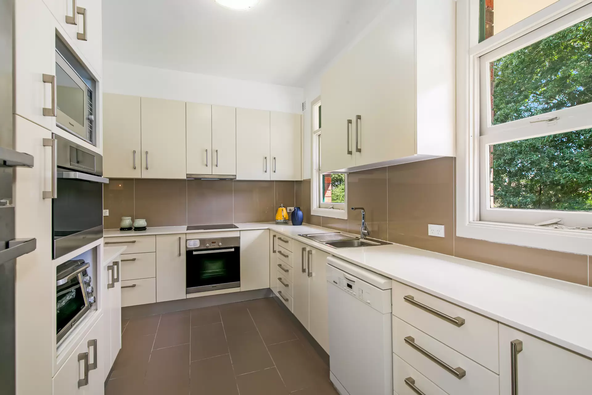 31 Jubilee Street, Wahroonga Sold by The Marshall Group - image 2