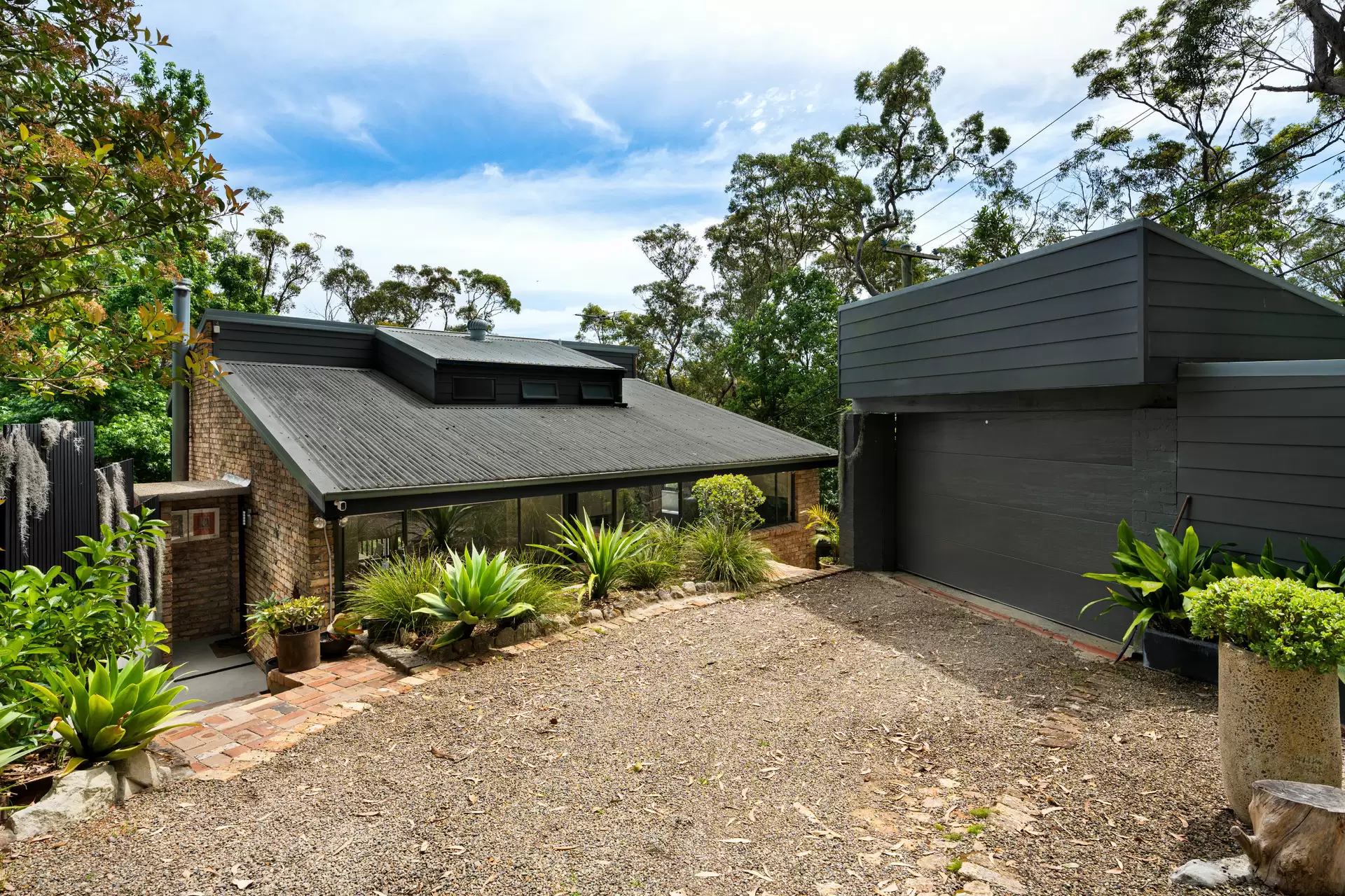 36 Ravenhill Road, Turramurra Sold by The Marshall Group - image 1