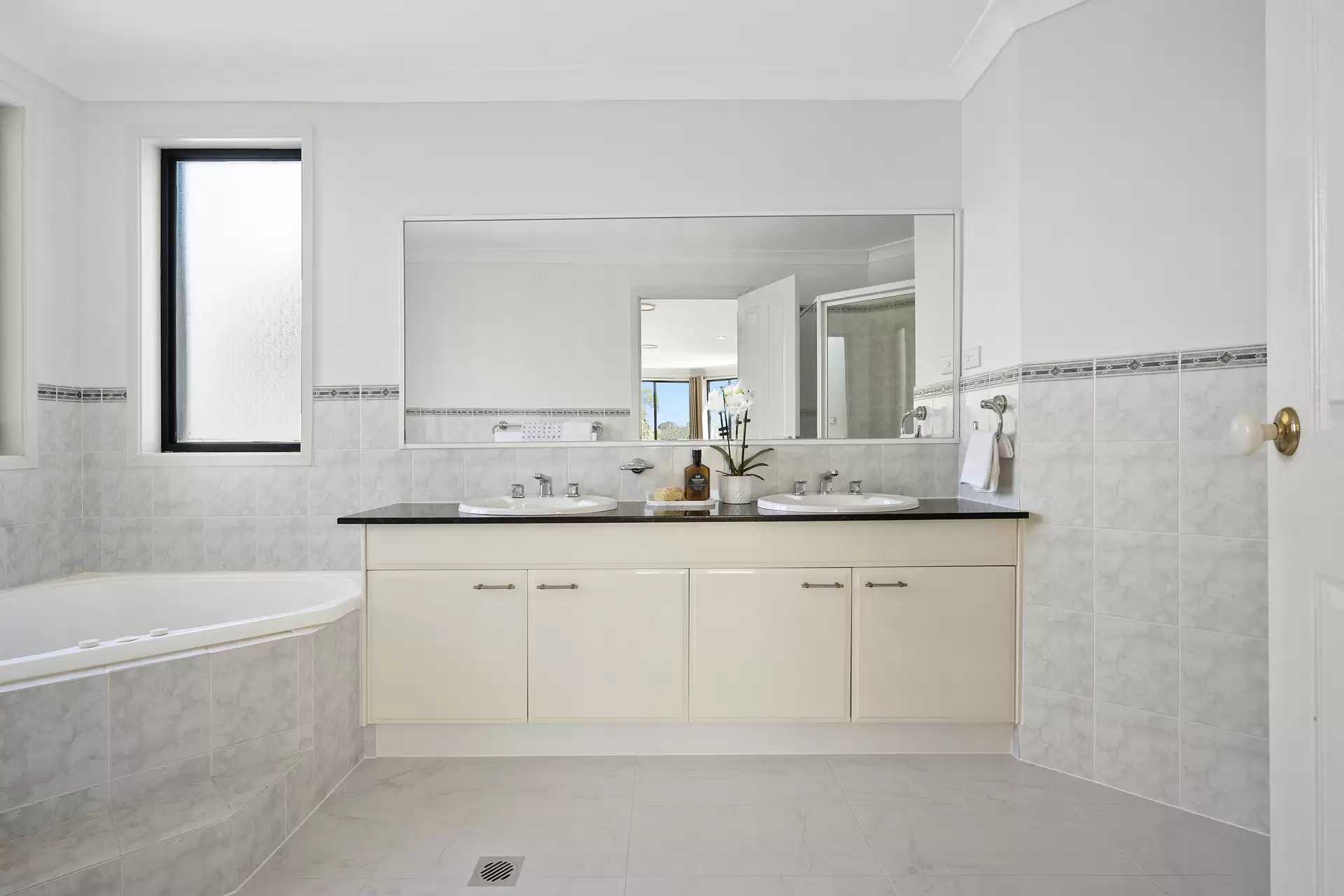 7 Dryden Road, North Turramurra Sold by The Marshall Group - image 14