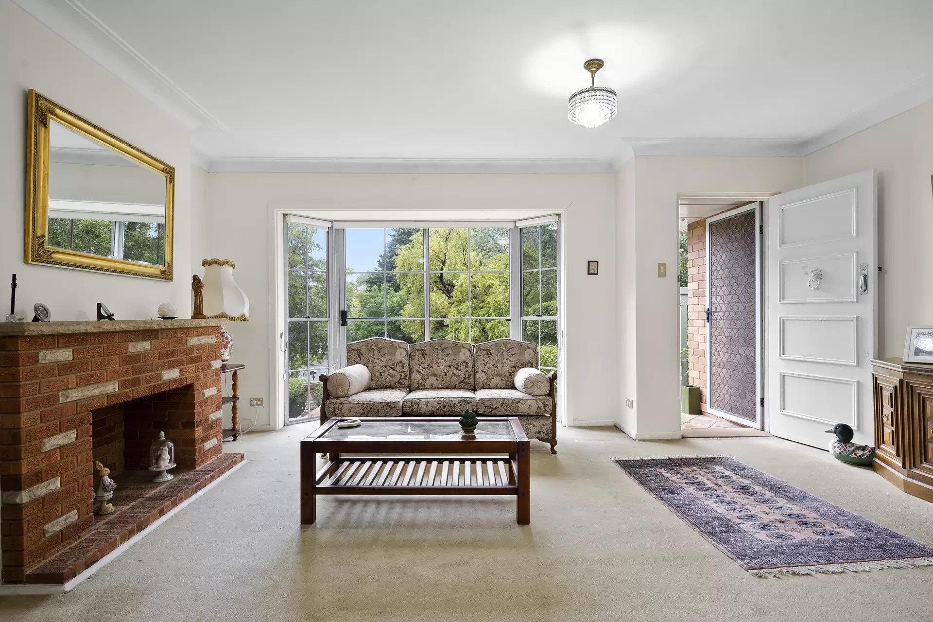 34 Ellalong Road, North Turramurra Sold by The Marshall Group - image 3