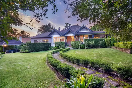 21 Bushlands Avenue, Gordon Sold by The Marshall Group