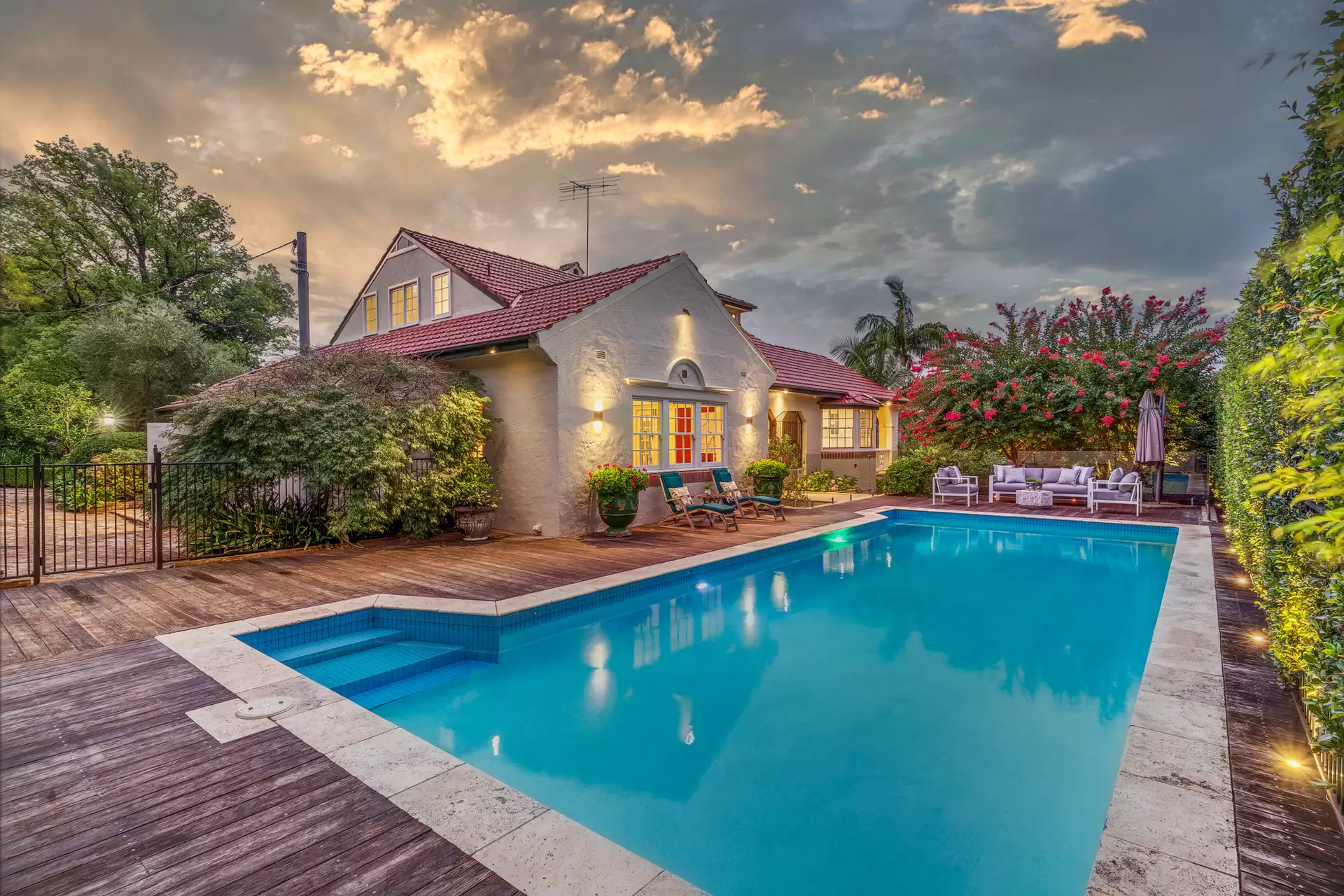 6 Laurel Avenue, Turramurra Sold by The Marshall Group - image 1